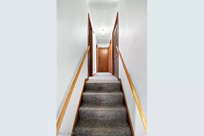 130 Robinwood Drive, New Middletown, OH 44442 - Photo 16