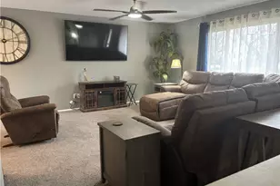 236 Northfield Dr, Elyria, OH 44035 - Photo 4