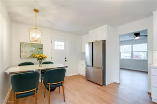 387 Harcourt Rd, Vermilion, OH 44089 - Photo 8