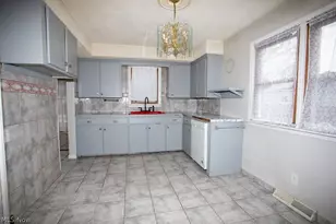 551 Moherman Ave, Youngstown, OH 44509 - Photo 18