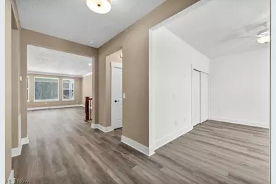 3320 White Willow Lane, Brunswick, OH 44212 - Photo 2