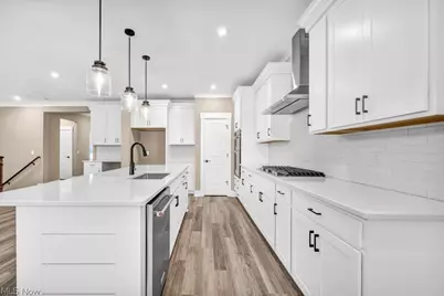 3320 White Willow Lane, Brunswick, OH 44212 - Photo 8