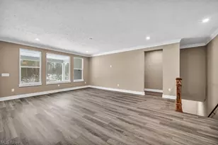 3320 White Willow Ln, Brunswick, OH 44212 - Photo 4