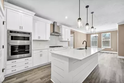 3320 White Willow Lane, Brunswick, OH 44212 - Photo 6