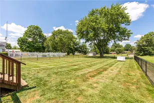 5615 Clover St, Louisville, OH 44641 - Photo 30