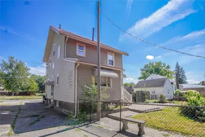 1521 Gibbs Avenue NE, Canton, OH 44705 - Photo 24