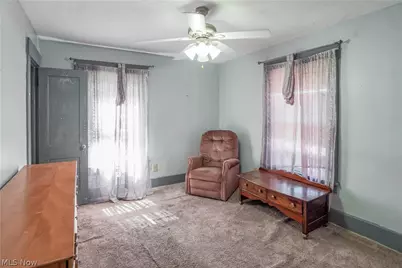 1521 Gibbs Avenue NE, Canton, OH 44705 - Photo 16