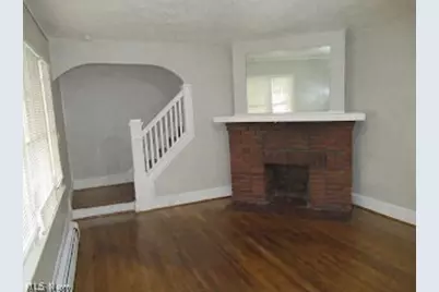 2015 Baxterly Avenue, Oakwood, OH 44107 - Photo 2