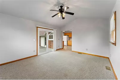 687 Moore Avenue, Campbell, OH 44405 - Photo 6