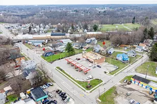 320 Fox Dr, Ashtabula, OH 44004 - Photo 8