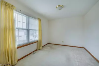 501 Falling Leaf Drive, Green Hills, OH 44131 - Photo 16