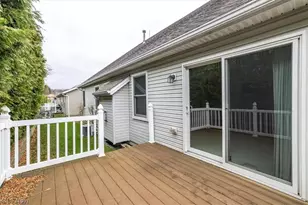 501 Falling Leaf Dr, Green Hills, OH 44131 - Photo 26