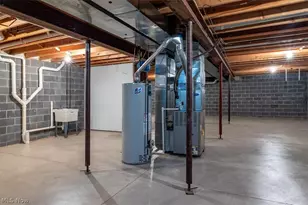 501 Falling Leaf Dr, Green Hills, OH 44131 - Photo 24