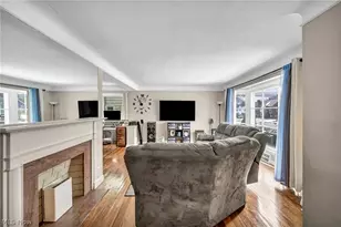 16908 Throckley Ave, Loveland, OH 44128 - Photo 24