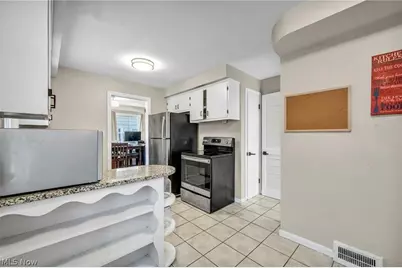 16908 Throckley Avenue, Loveland, OH 44128 - Photo 14