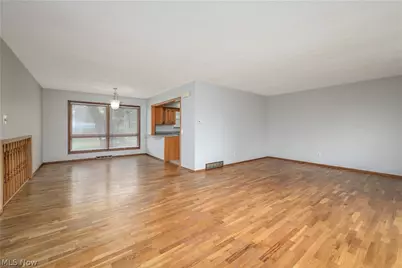 6860 Beridge Street, Louisville, OH 44641 - Photo 8