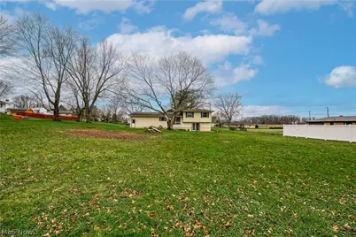 6860 Beridge Street, Louisville, OH 44641 - Photo 34