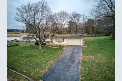 6860 Beridge Street, Louisville, OH 44641 - Photo 2