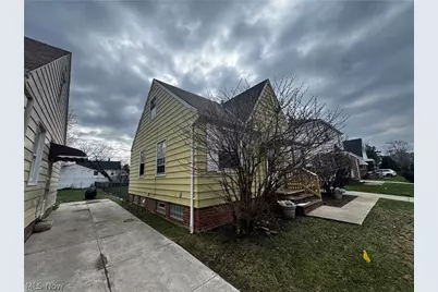 5593 South Boulevard, Maple Heights, OH 44137 - Photo 4