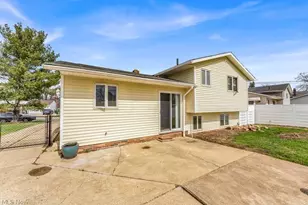 462 Waterbury Dr, Eastlake, OH 44095 - Photo 14