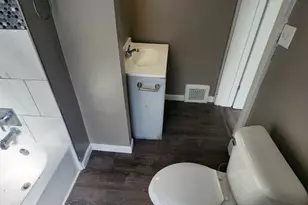 1514 Clermont Rd, Loveland, OH 44110 - Photo 8