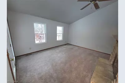 38450 Crossbrook Avenue, Willoughby, OH 44094 - Photo 32