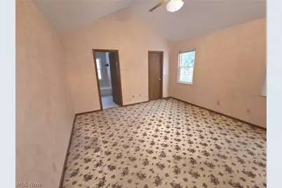 38450 Crossbrook Avenue, Willoughby, OH 44094 - Photo 22