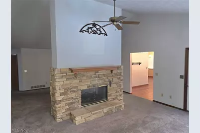 38450 Crossbrook Avenue, Willoughby, OH 44094 - Photo 12