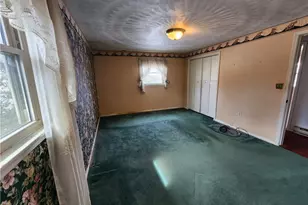 49871 S Park Cir, East Liverpool, OH 43920 - Photo 8