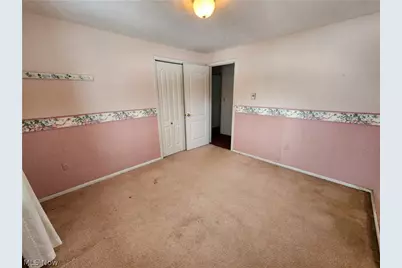 49871 S Park Circle, East Liverpool, OH 43920 - Photo 14