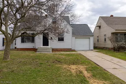 795 E 260th Street, Euclid, OH 44132 - Photo 2