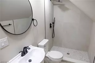 795 E 260th St, Euclid, OH 44132 - Photo 22