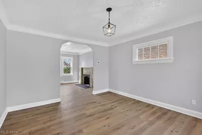 231 E 210th Street, Euclid, OH 44123 - Photo 8