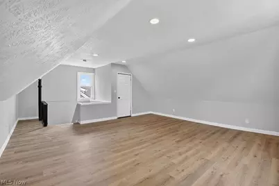 231 E 210th Street, Euclid, OH 44123 - Photo 28