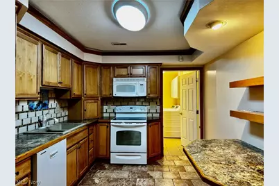 318 Millennium Drive, Tallmadge, OH 44278 - Photo 12