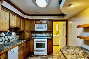 318 Millennium Dr, Tallmadge, OH 44278 - Photo 12