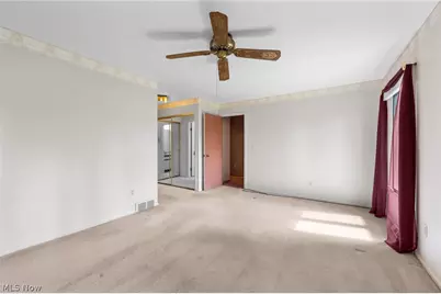 6656 Woodhawk Drive, Mayfield Heights, OH 44124 - Photo 28
