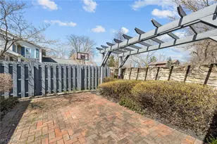 6656 Woodhawk Dr, Mayfield Heights, OH 44124 - Photo 38