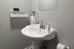 5022 Doctors Dr, Geneva, OH 44041 - Photo 10