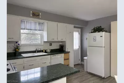 3636 Pennsylvania Avenue, Weirton, WV 26062 - Photo 6