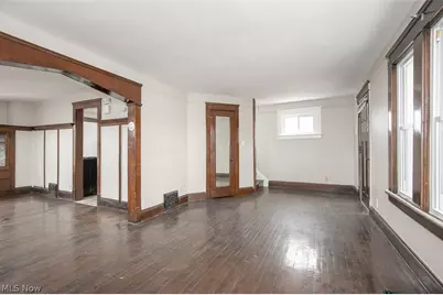 17421 Broadway Avenue, Maple Heights, OH 44137 - Photo 4