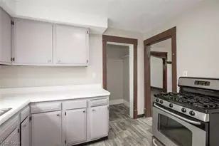 17421 Broadway Ave, Maple Heights, OH 44137 - Photo 12