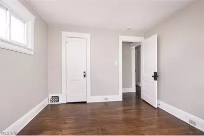 17421 Broadway Avenue, Maple Heights, OH 44137 - Photo 20