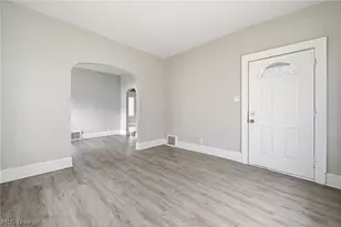 262 Sobul Ave, Akron, OH 44305 - Photo 6