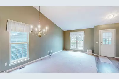 2162 Thornbury Lane, Akron, OH 44319 - Photo 8