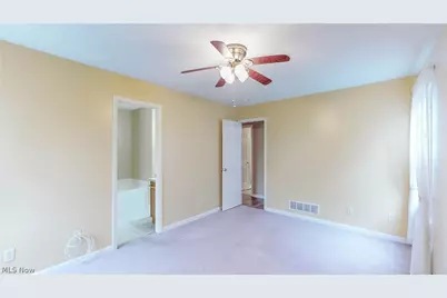 2162 Thornbury Lane, Akron, OH 44319 - Photo 14