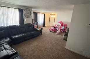 332 Arch St, Akron, OH 44304 - Photo 6