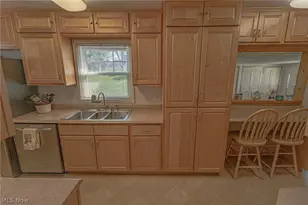 208 Stealey St, Middlebourne, WV 26149 - Photo 32