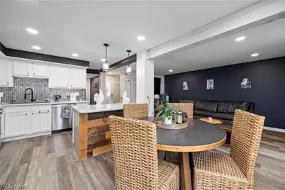 190 Deepwood Drive, Wadsworth, OH 44281 - Photo 10