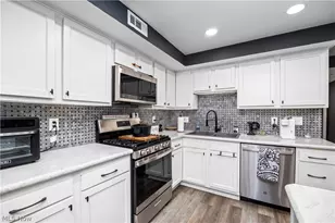 190 Deepwood Dr, Wadsworth, OH 44281 - Photo 12